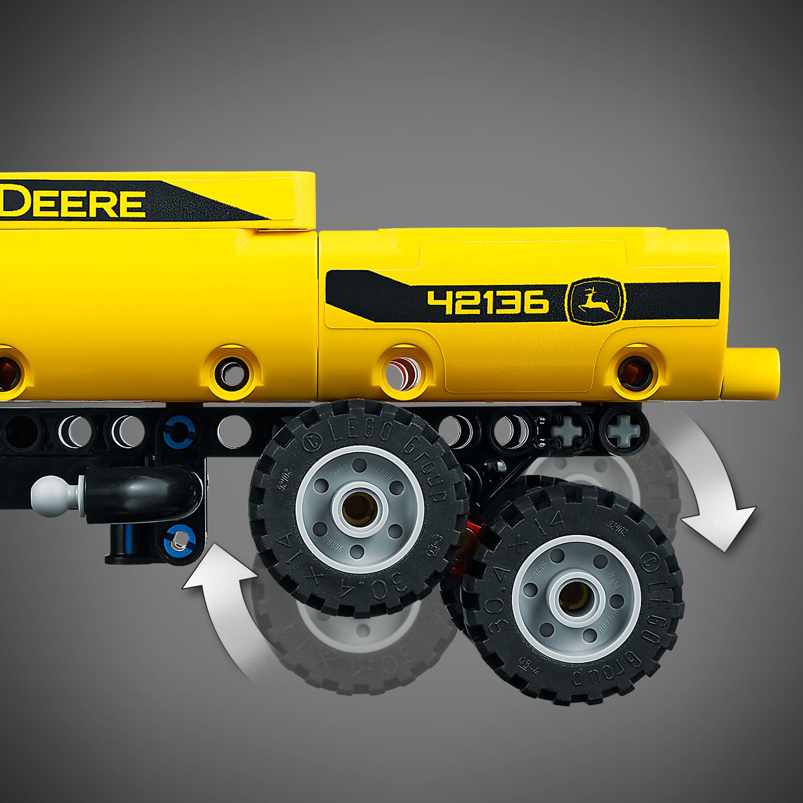 Lego TECHNIC 42136 Traktor John Deere 9620R 4WD (4)
