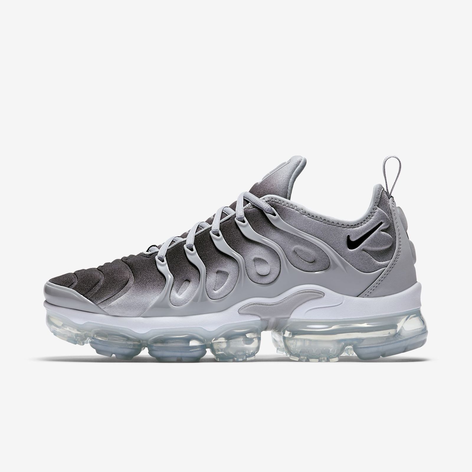 grey and black vapormax plus