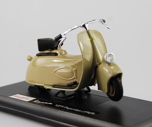 MAISTO VESPA MP5 PAPERINO 1945 1:18 DIE CAST MODEL SCOOTER MOTORCYCLE ...