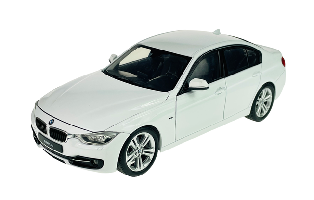 Welly 1/18 BMW 335i F30 WELLY BMW 335i F30 3 SERIES WHITE 1:18 DIE CAST METAL MODEL