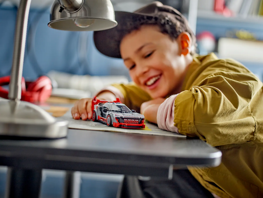 LEGO Speed Champions Wyścigowe Audi S1 E-tron Quattro 76921