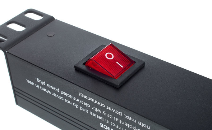 Listwa Zasilająca the t.racks Power 8 S RACK 1U 8 gniazd z tyłu 2m włącznik