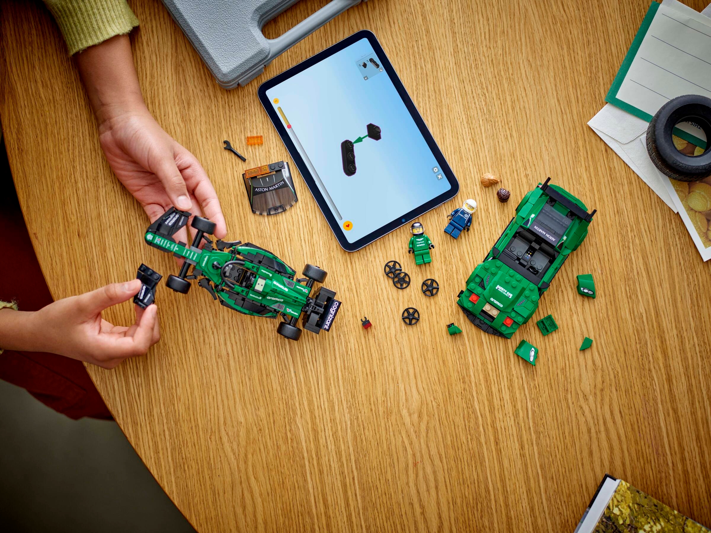 LEGO Speed Champions Samochód bezpieczeństwa Aston Martin i AMR23 76925