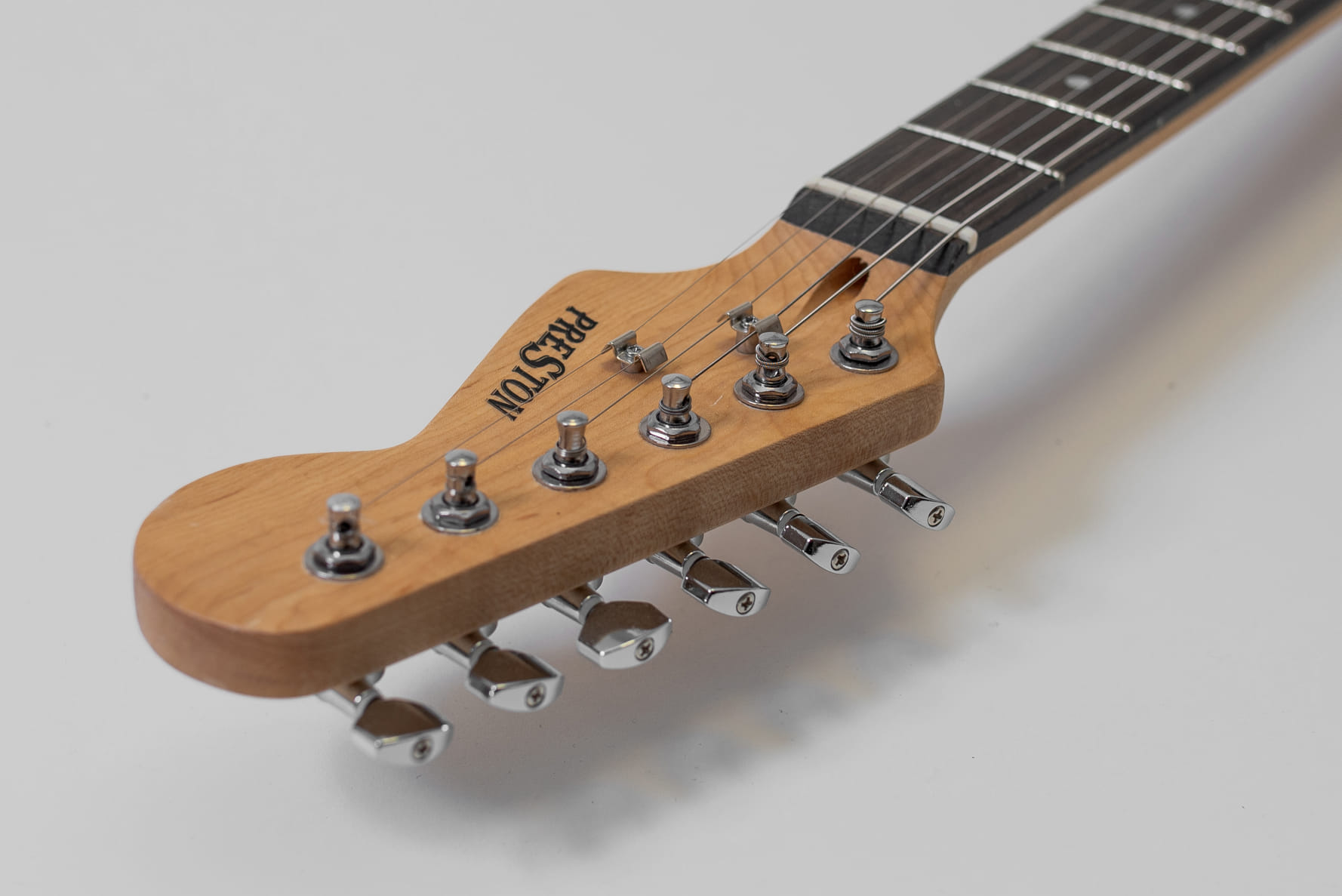 Gitara elektryczna Preston ST-10 VS Sunburst Combo 15W Pokrowiec ZESTAW