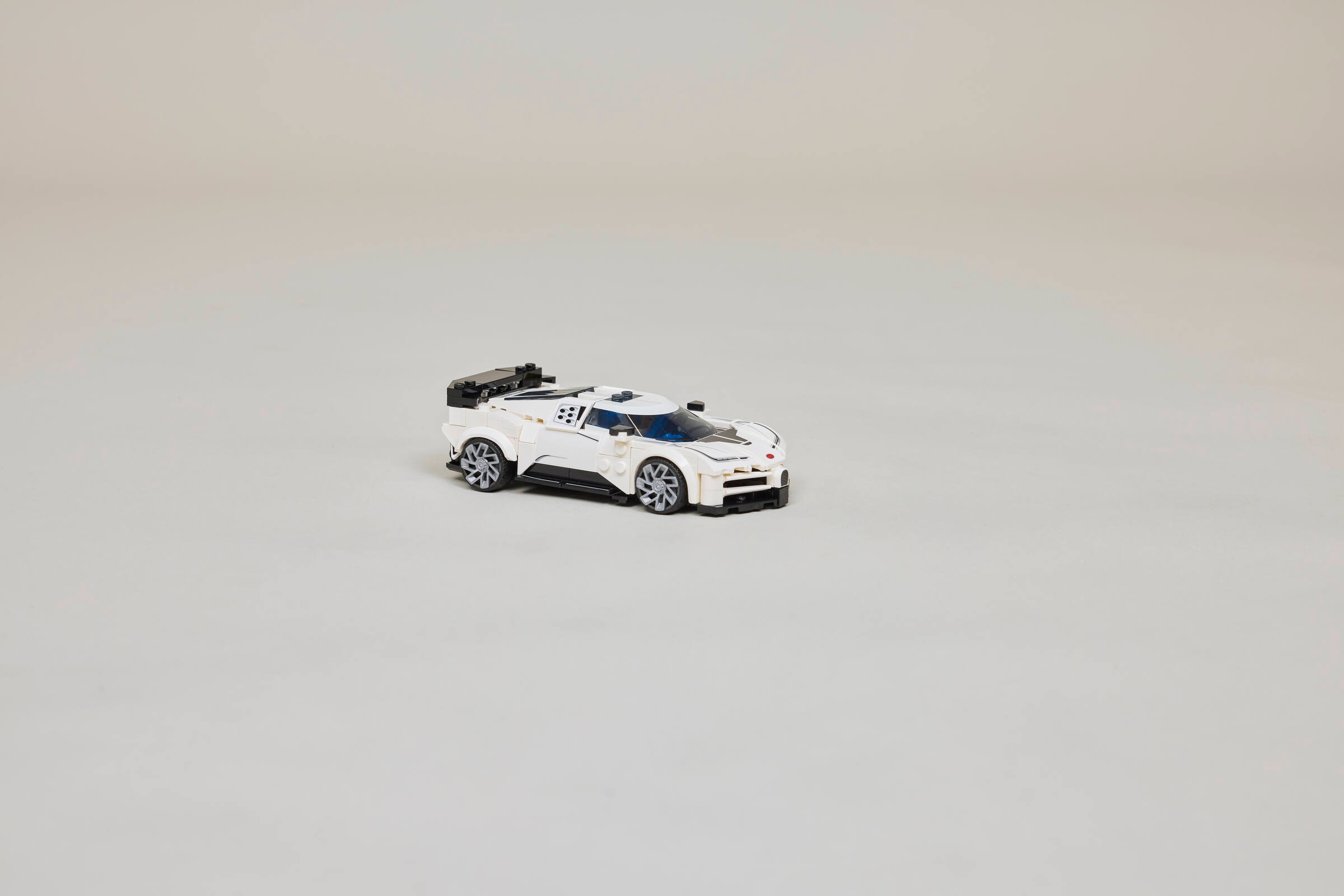 LEGO Speed Champions Hipersamochód Bugatti Centodieci 77240