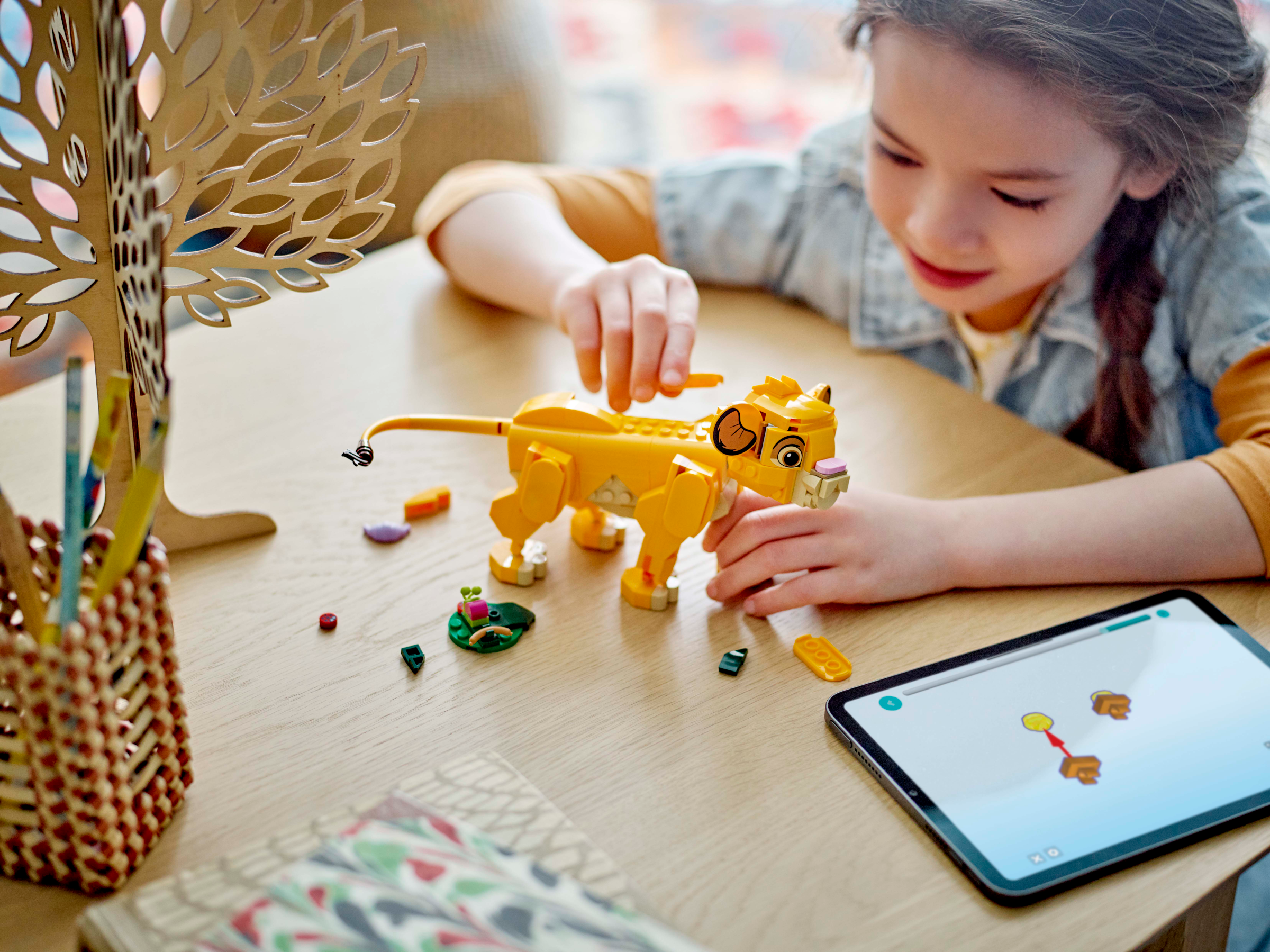 LEGO Disney Król Lew - lwiątko Simba ruchomy model 43243