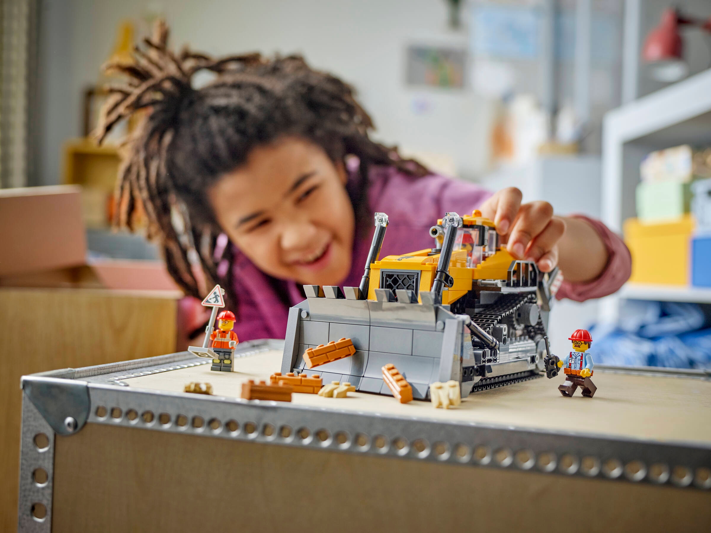 LEGO City Żółty buldożer 60466 pojazd budowlany z silnikiem i osobami 60466