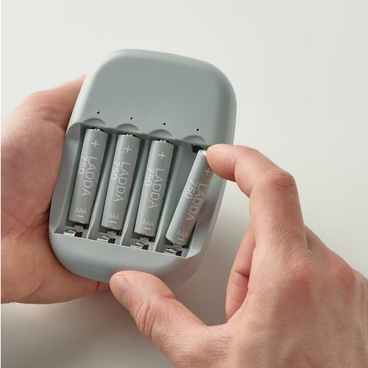Cienkie paluszki akumulatorki baterie IKEA LADDA AAA R3 750mAH 16 szt.