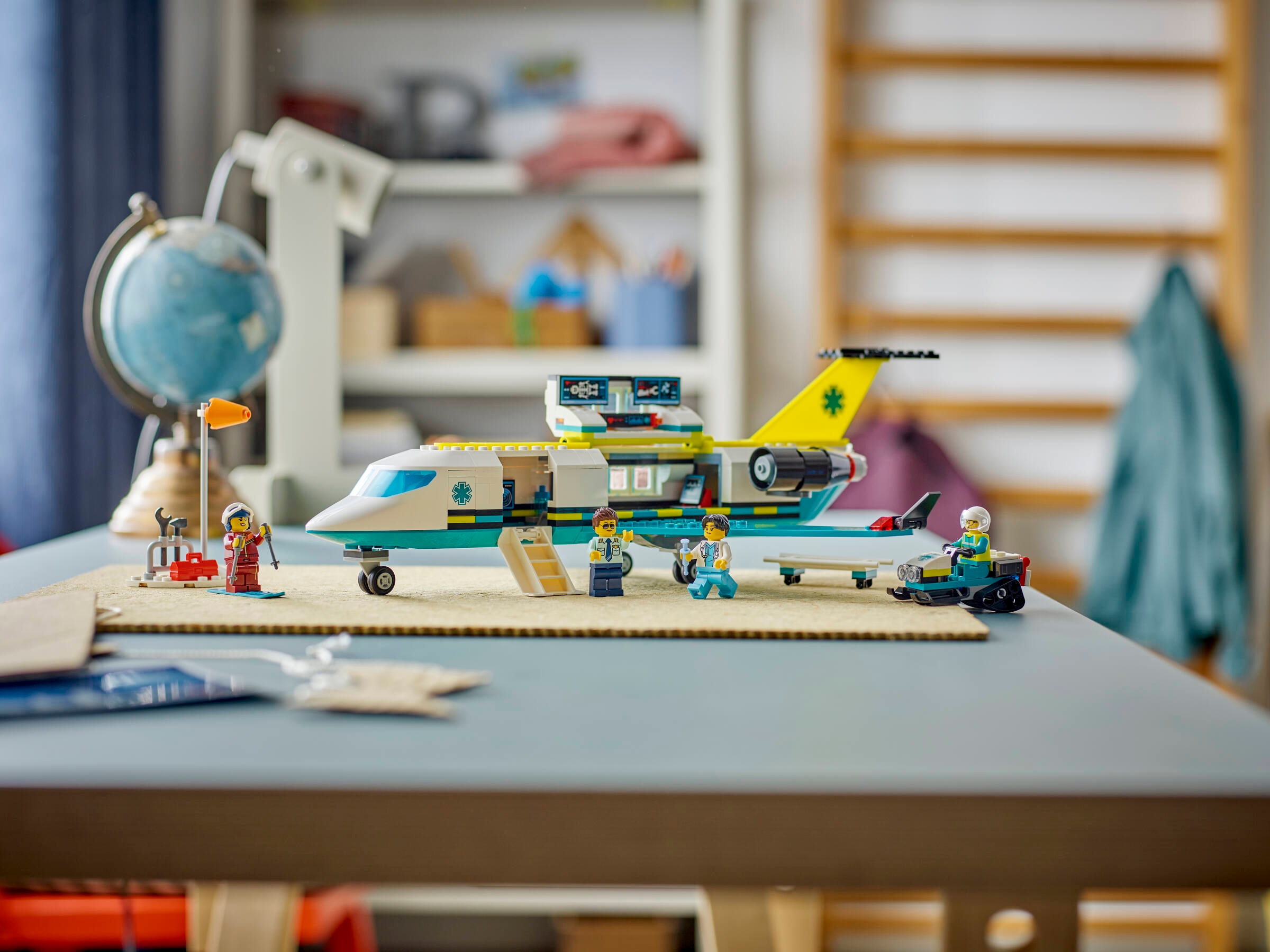 LEGO City Samolot pogotowia ratunkowego 60465 - misje ratunkowe 6+