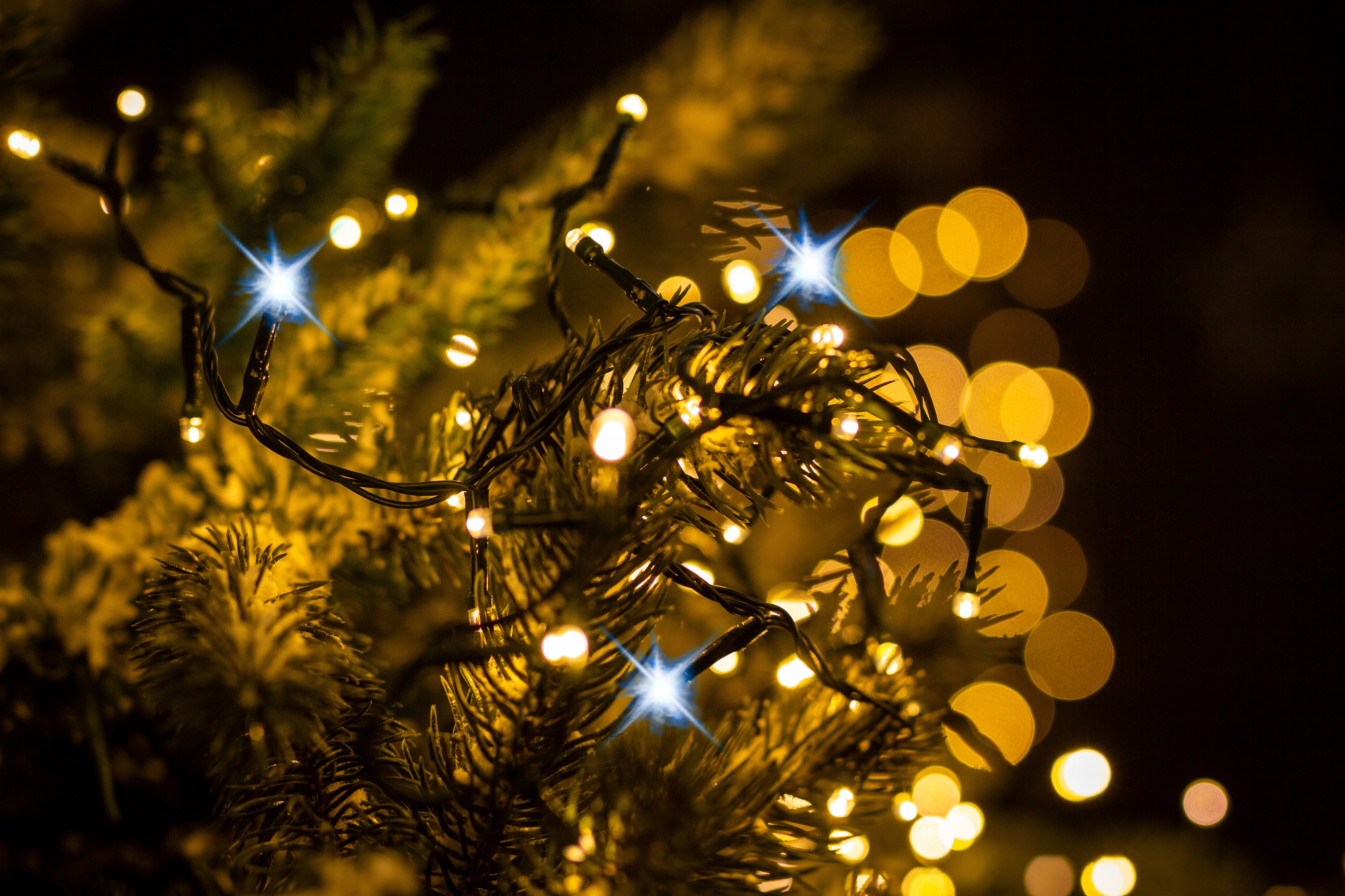 LAMPKI 200LED LINIA PROFESJONALNA EFEKT FLASH IP44