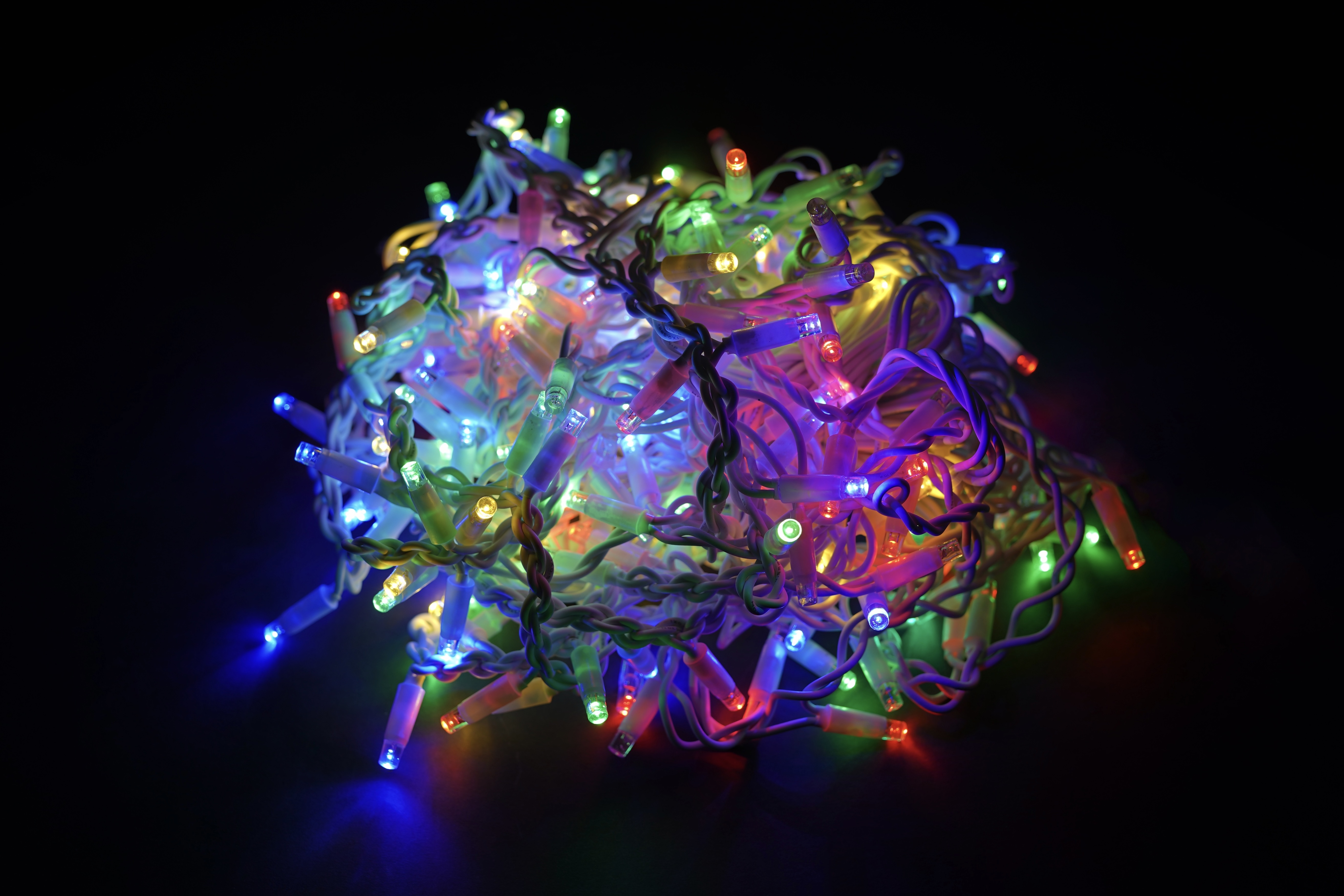 Lampki Choinkowe SOPLE 200 LED PREMIUM MULTIKOLOR zewn. i wewn. z dod. gniazdem.