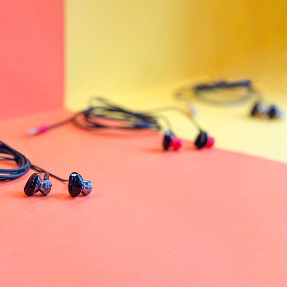 Metalowe przewodowe słuchawki douszne 3,5 mm mini jack szary (8)