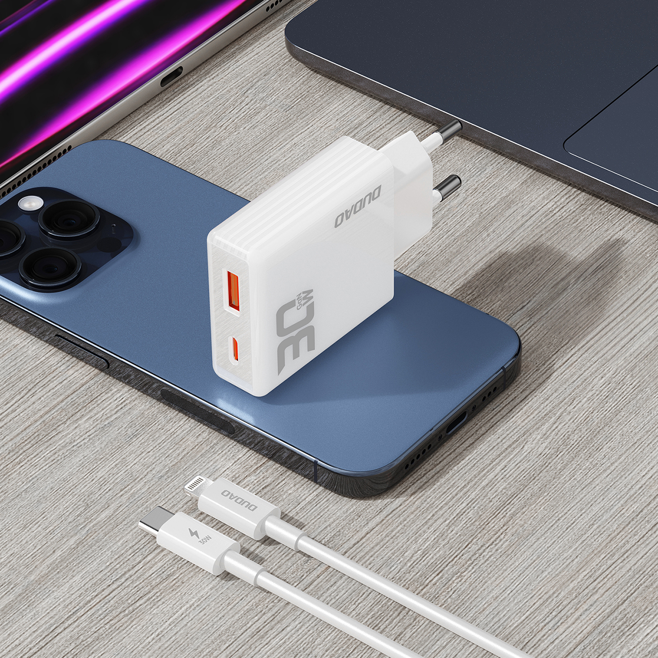 Ładowarka sieciowa GaN A30EUL 30W USB-A USB-C + kabel USB-C - Lightning - biała (8)