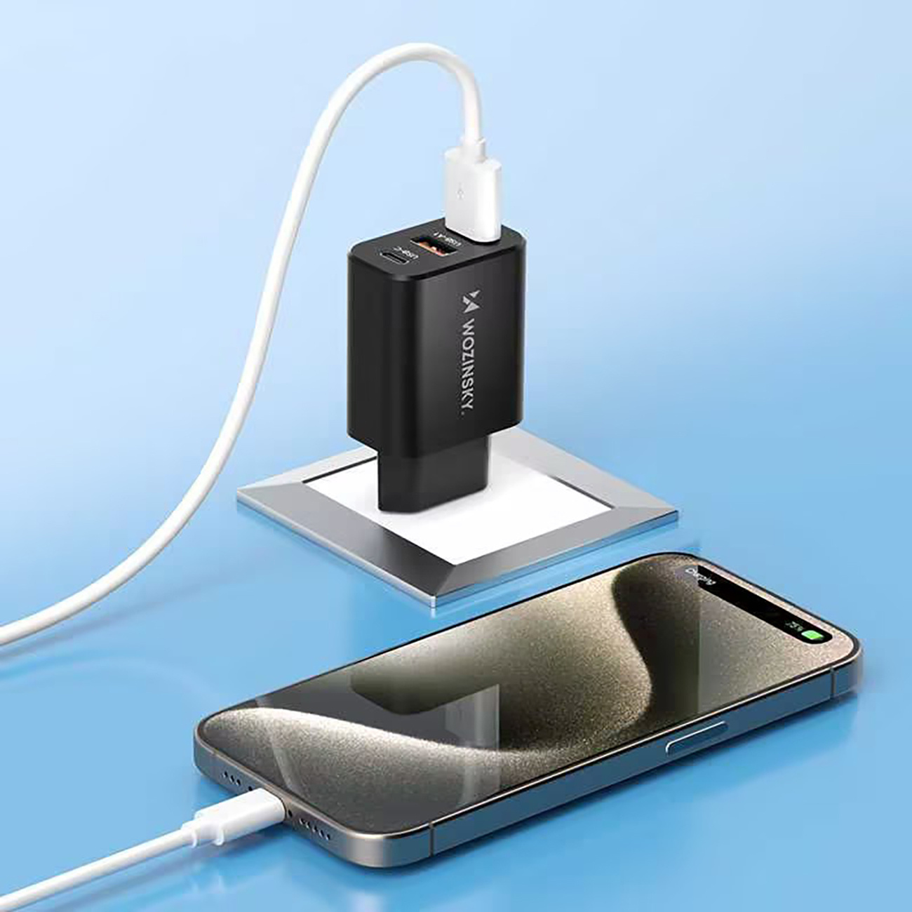 Ładowarka sieciowa 30W USB-C 2x USB-A - czarny (10)