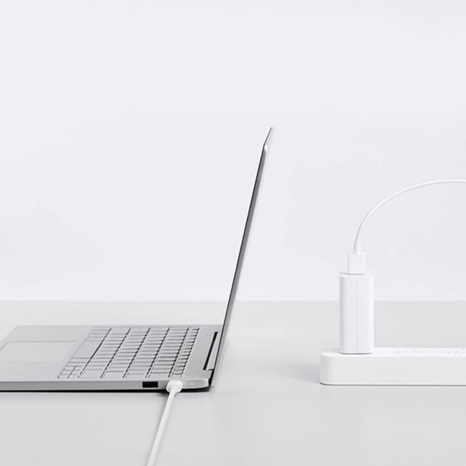 Ładowarka sieciowa TurboCharge USB-A 45W - biała (3)
