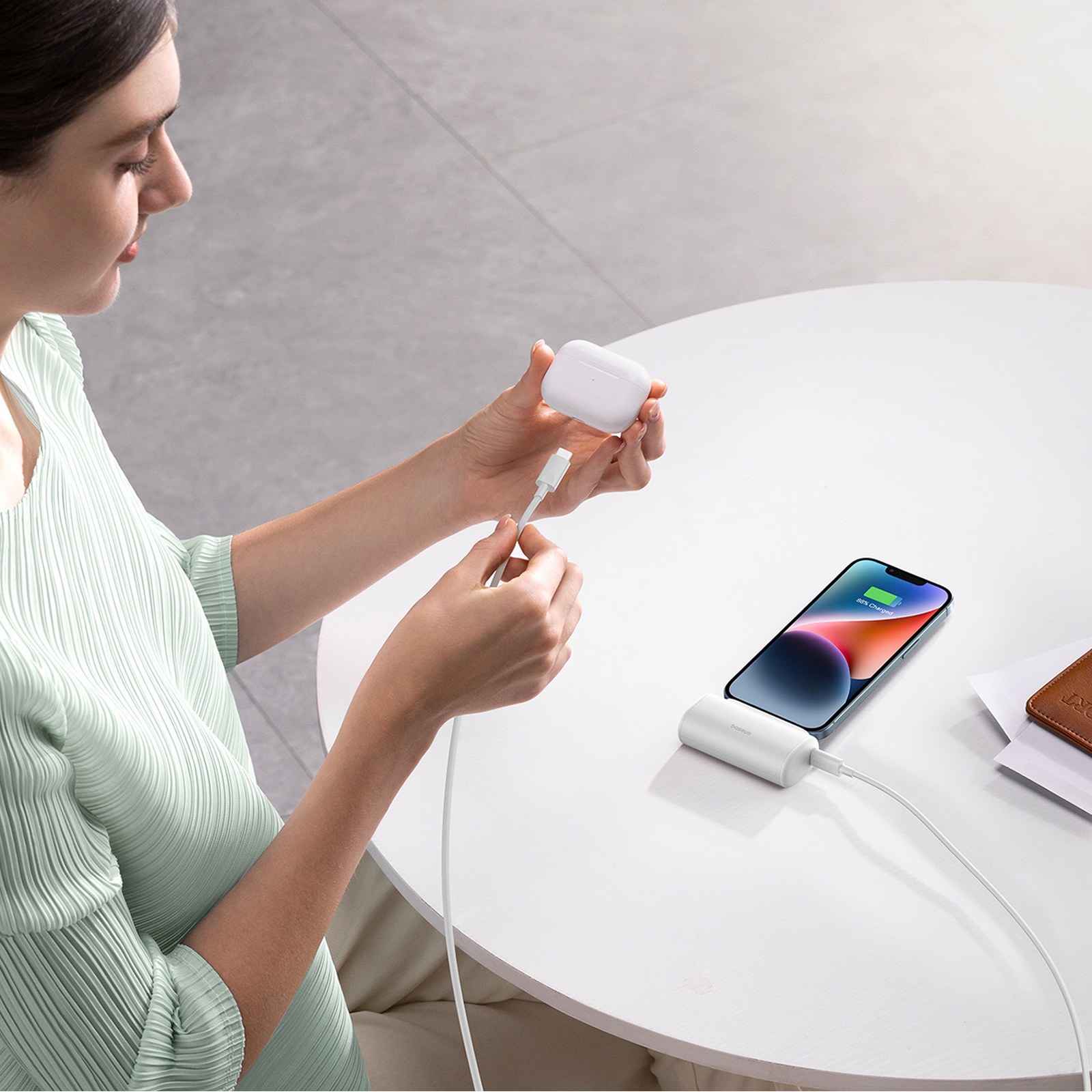 Powerbank 5000mAh iPhone Lightning USB-C Compact 20W - biały (11)