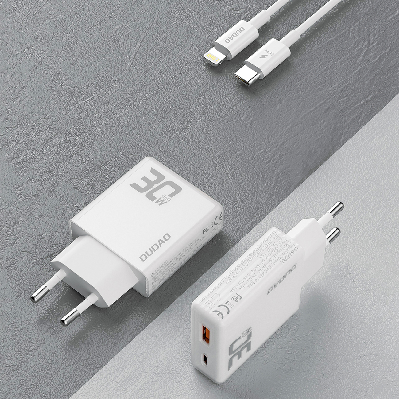 Ładowarka sieciowa GaN A30EUL 30W USB-A USB-C + kabel USB-C - Lightning - biała (3)