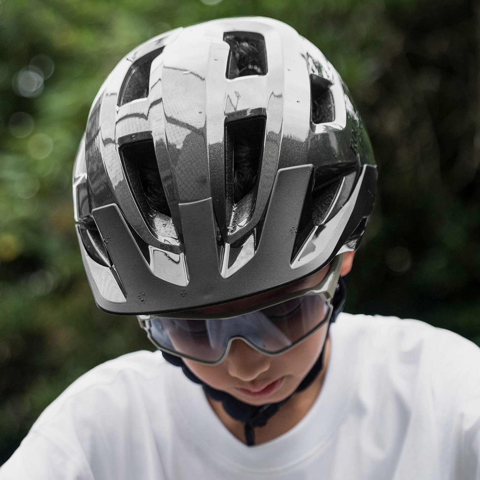 Kask rowerowy młodzieżowy LK-67 z odpinanym daszkiem 54–58 cm - szary (4)