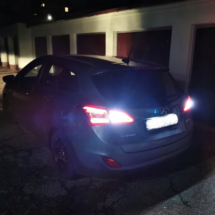 ŻARÓWKA P21W 144 LED