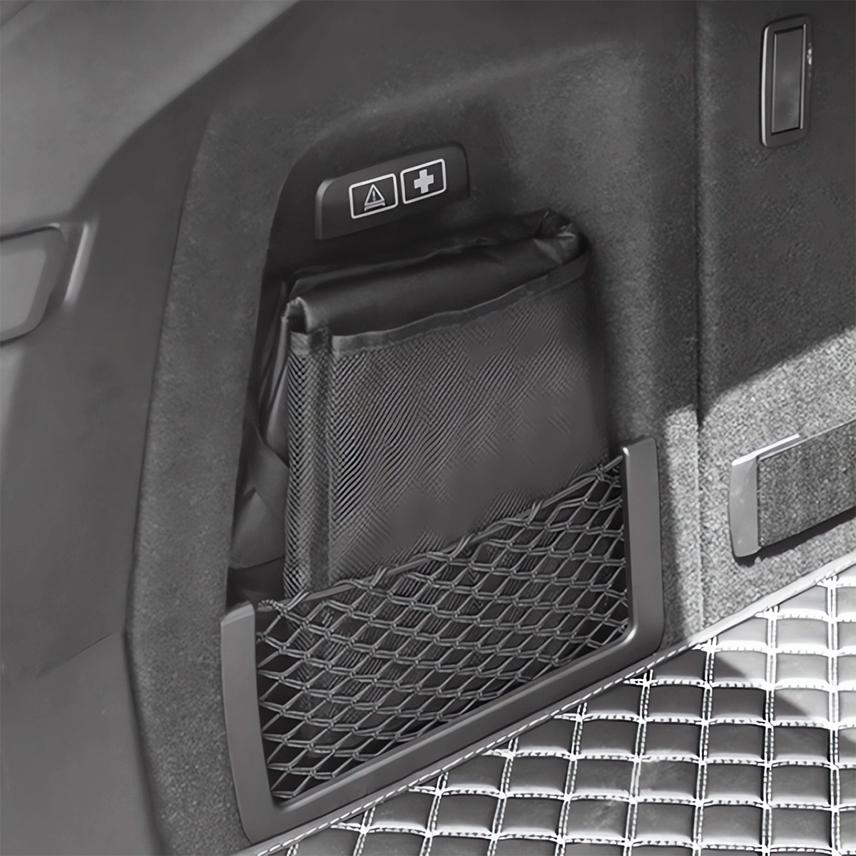 ORGANIZER SAMOCHODOWY NA TYŁ Z KIESZENIAMI