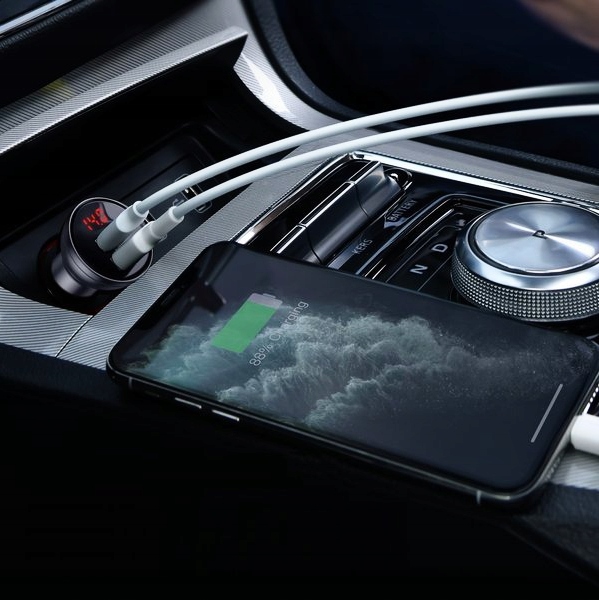 ŁADOWARKA SAMOCHODOWA VOLTOMIERZ 2xUSB LCD 12/24V