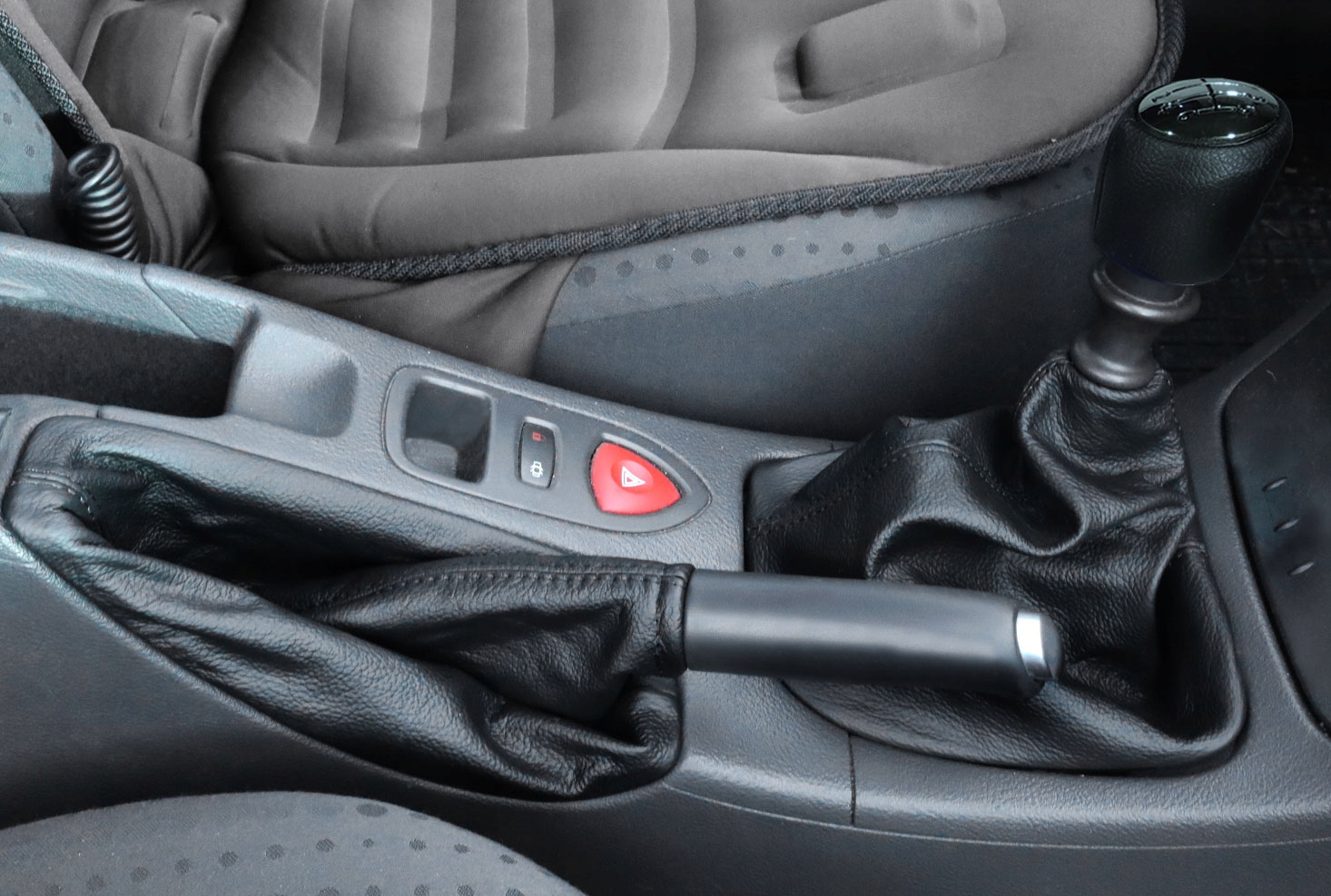 RENAULT LAGUNA 2 - kpl mieszki biegi+hamulec+gałka