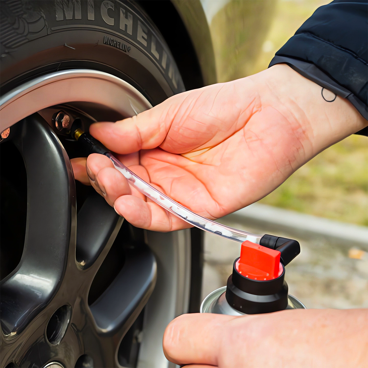 USZCZELNIACZ DO OPON AEROZOL DO POMPOWANIA ZESTAW NAPRAWCZY 450ML SPRAY