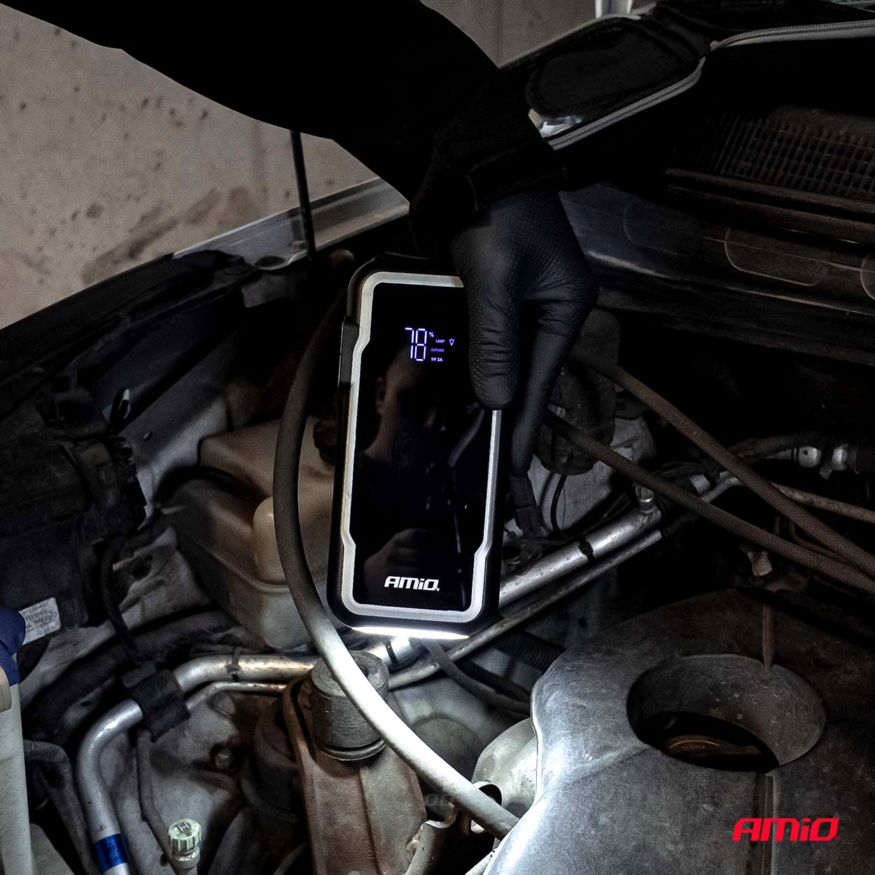 URZĄDZENIE ROZRUCHOWE 3w1 BOOSTER POWERBANK LATARKA LED 12V 12AH 1600A