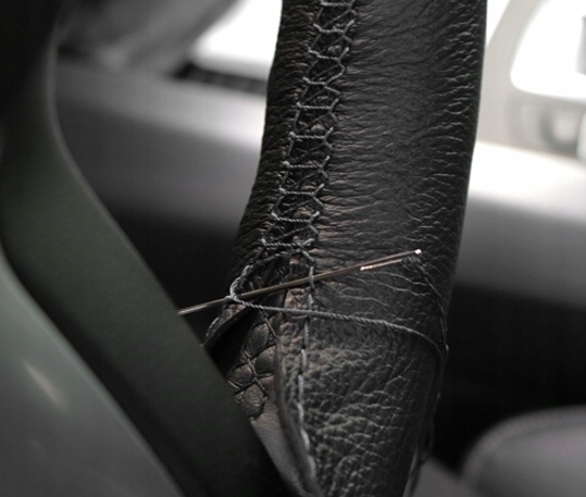 POKROWIEC NA KIEROWNICĘ CZARNY