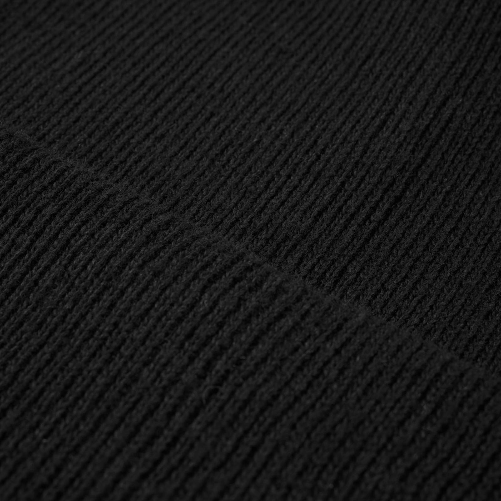 Czarna czapka gładka U1