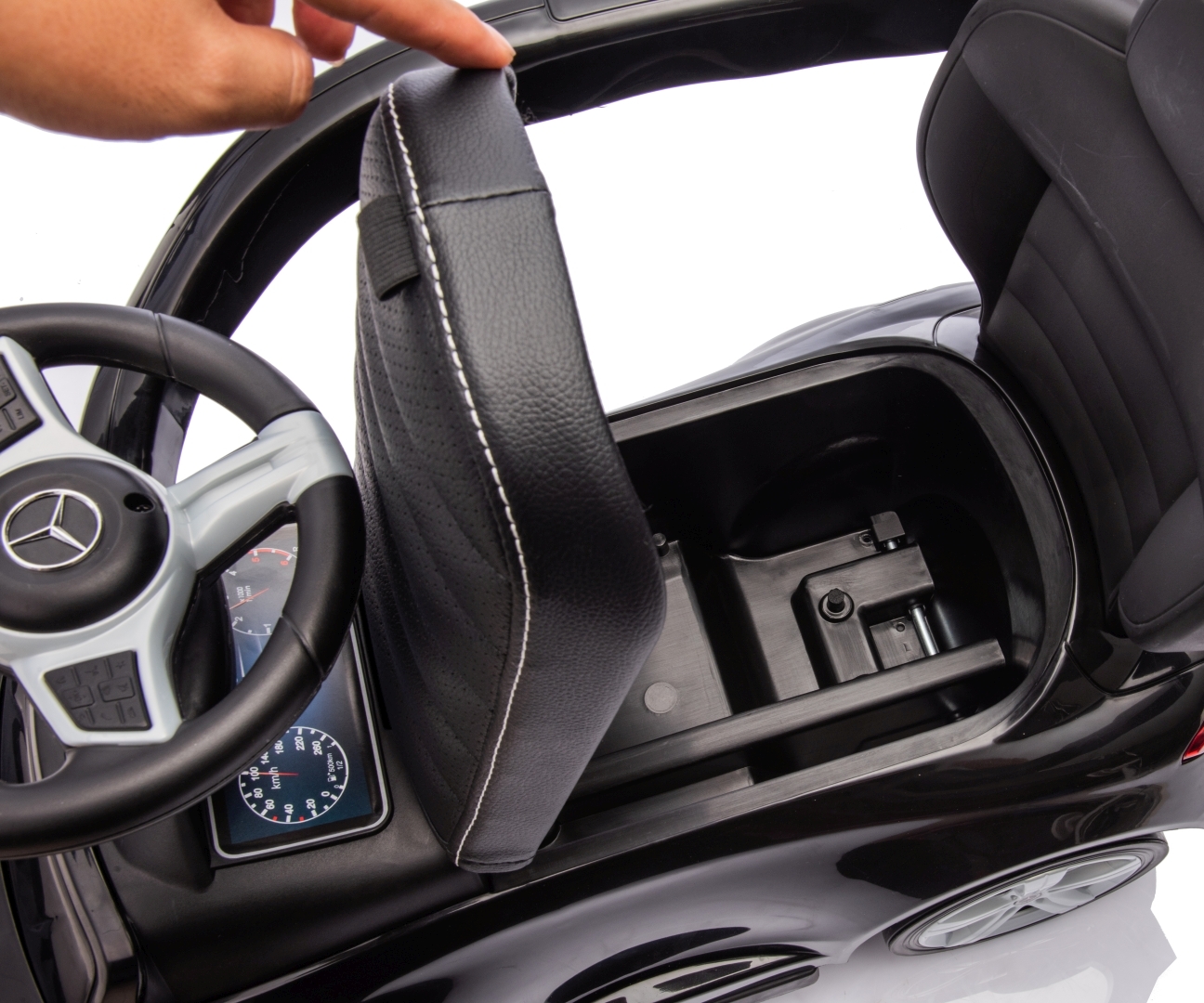 Jeździk Milly Mally Pojazd MERCEDES C-CLASS DELUXE SIEDZISKO EKOSKÓRA