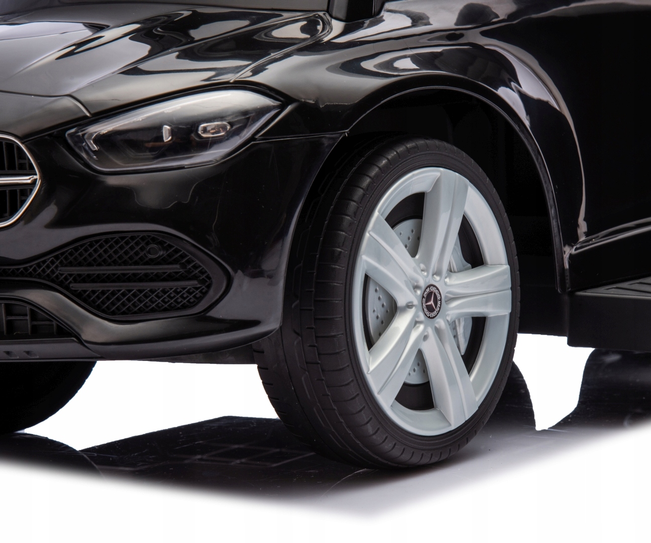 Jeździk Milly Mally Pojazd MERCEDES C-CLASS RĄCZKA PCHACZ MULTIMEDIALNY