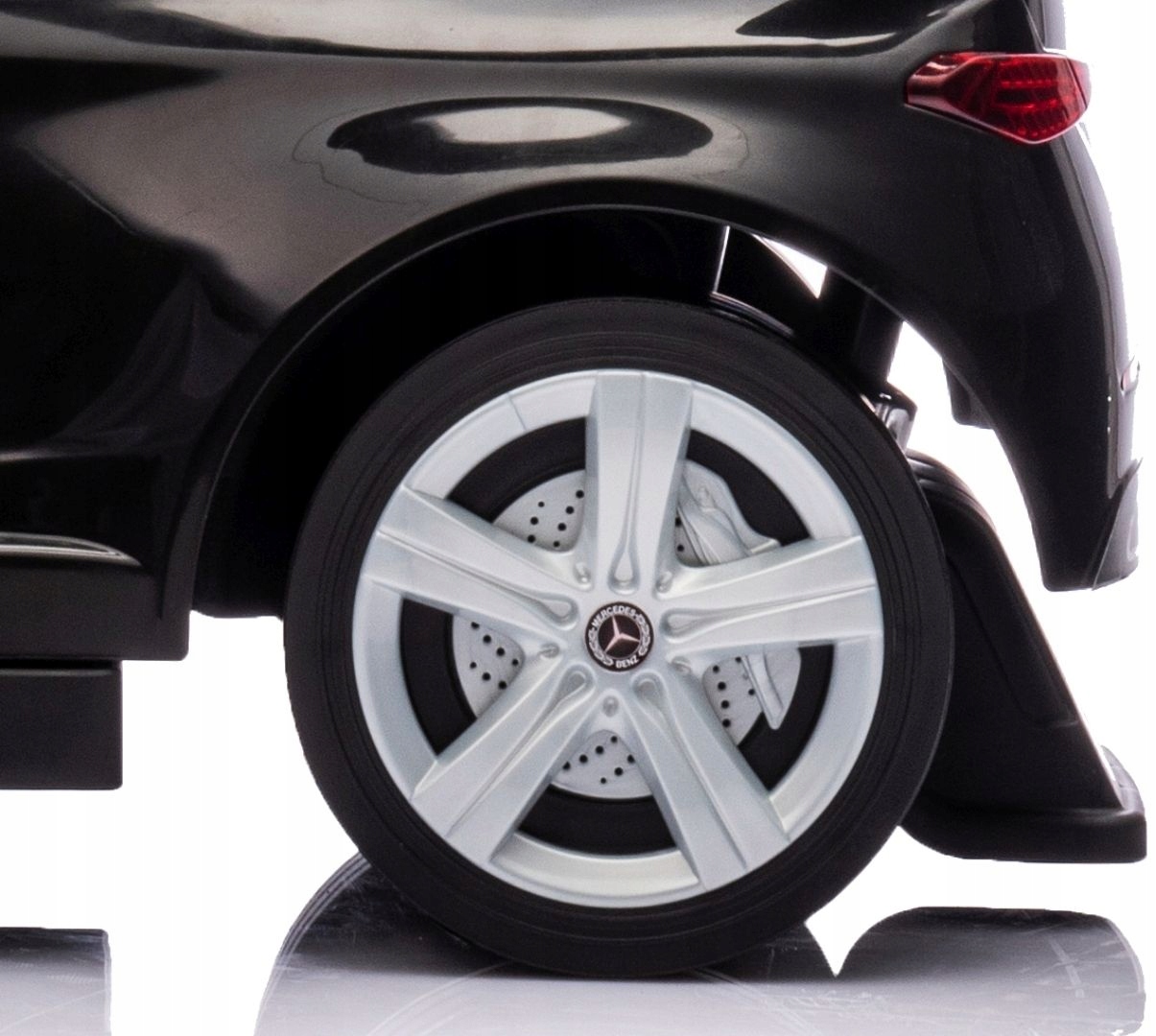 Jeździk Milly Mally Pojazd MERCEDES C-CLASS DELUXE SIEDZISKO EKOSKÓRA