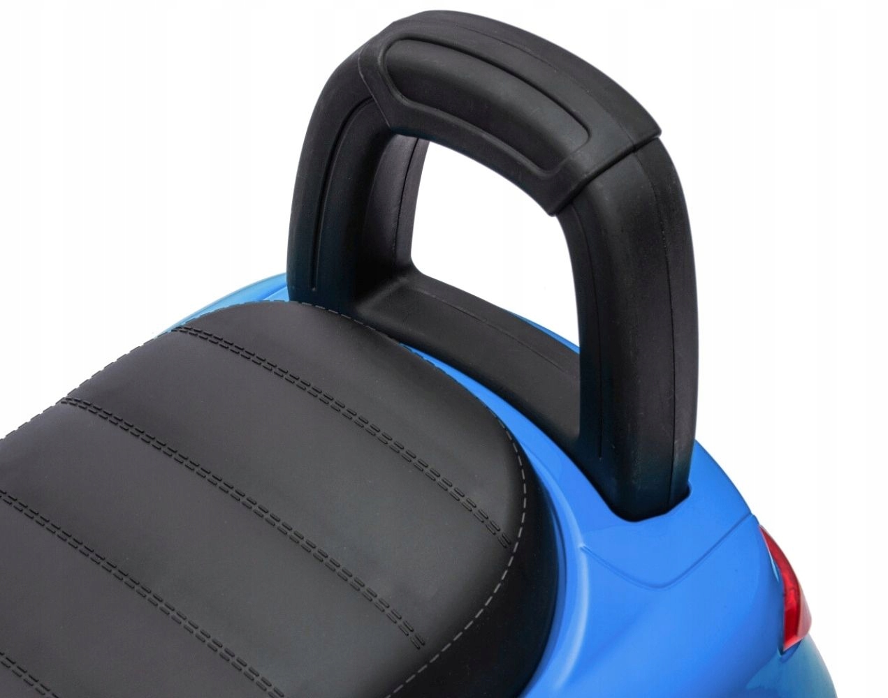 Jeździk Milly Mally Pojazd MERCEDES C-CLASS MULTIMEDIALNY