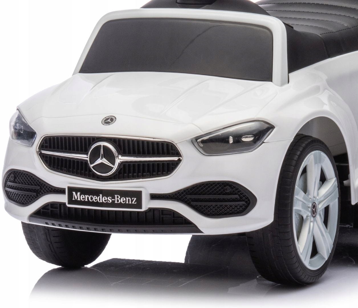 Jeździk Milly Mally Pojazd MERCEDES C-CLASS RĄCZKA PCHACZ MULTIMEDIALNY