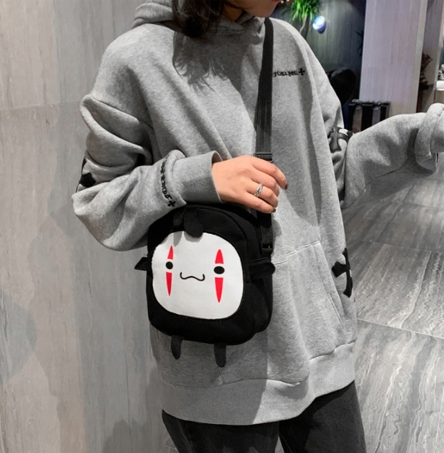 TOREBKA LISTONOSZKA ANIME NA RAMIĘ KAONASHI