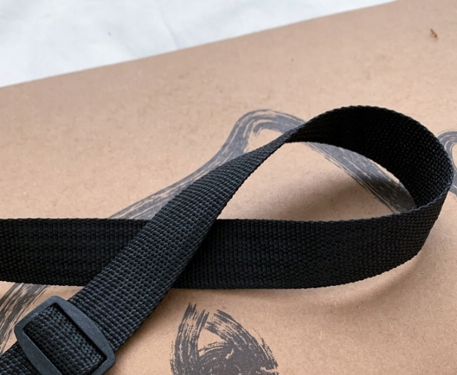 TOREBKA LISTONOSZKA ANIME NA RAMIĘ KAONASHI