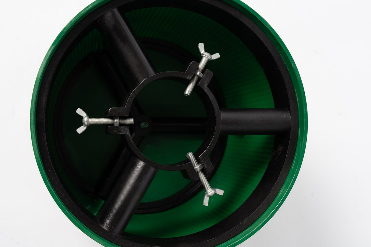 STOJAK NA CHOINKĘ ZIELONY REGULOWANY 2W1 Z POJEMNIKIEM NA WODĘ 31 CM