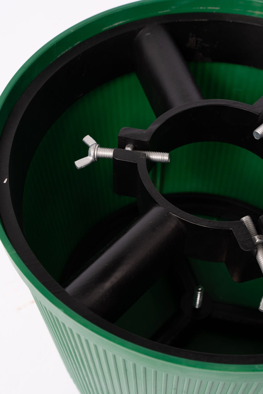 STOJAK NA CHOINKĘ ZIELONY REGULOWANY 2W1 Z POJEMNIKIEM NA WODĘ 31 CM