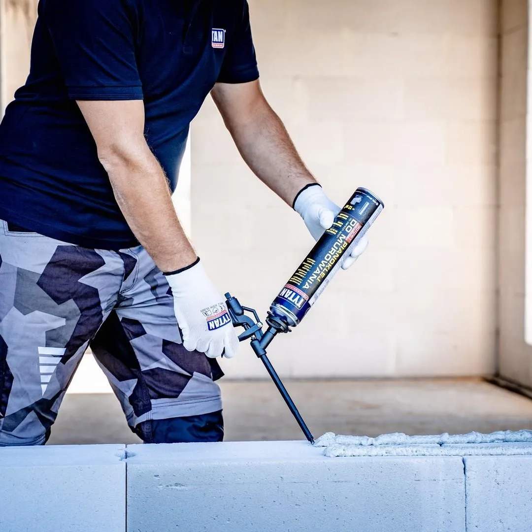 Pianoklej Do Murowania Tytan Professional Klej Piana Gotowa Zaprawa 870 ml