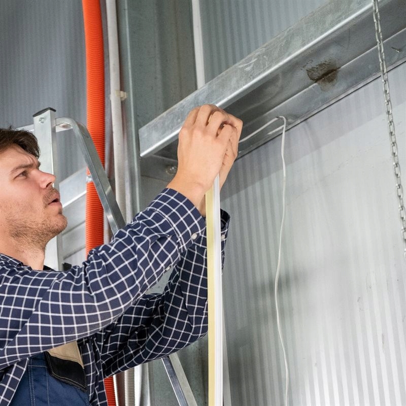 Dwustronna Taśma Klejąca Montażowa Tesa 19mm x 25 m Uniwersalna Piankowa