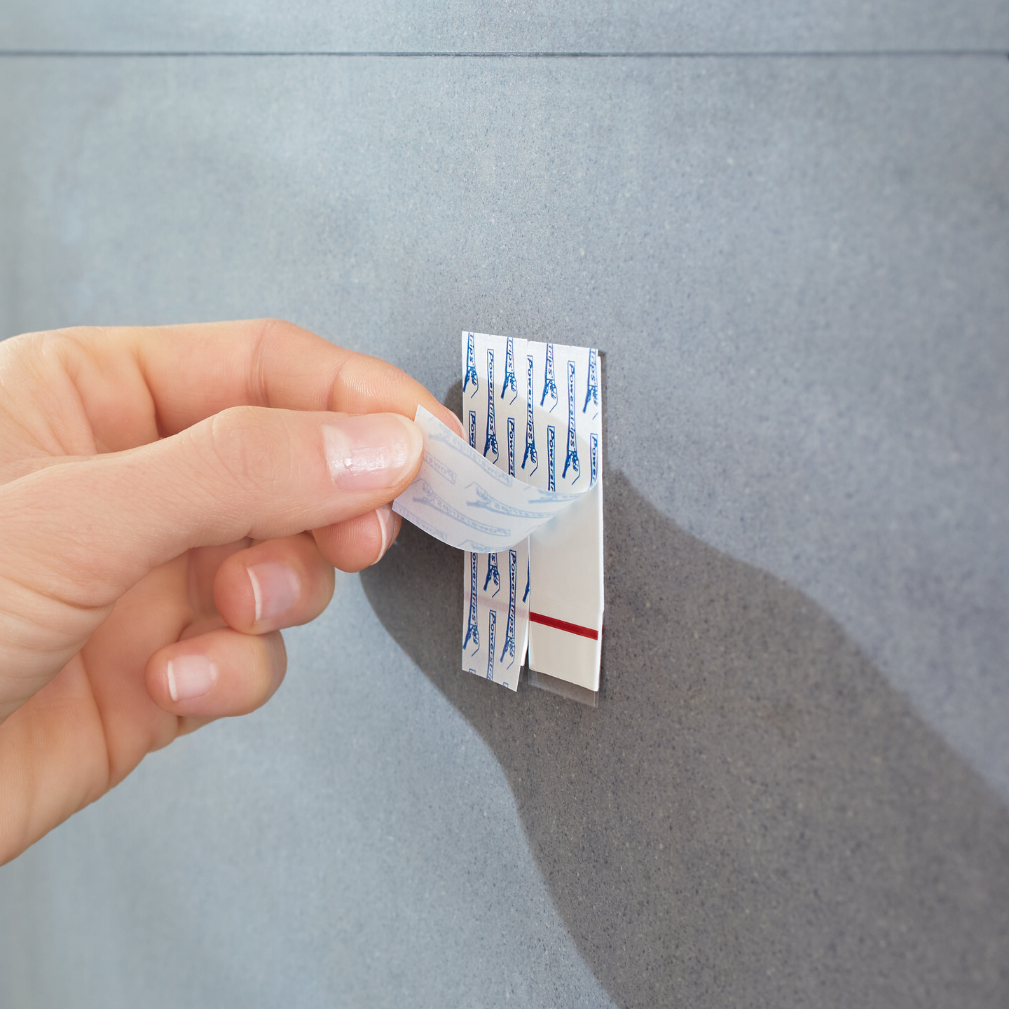 Haczyk Samoprzylepny Łazienkowy Tesa Powerstrips Srebrny Metalowy 3 kg