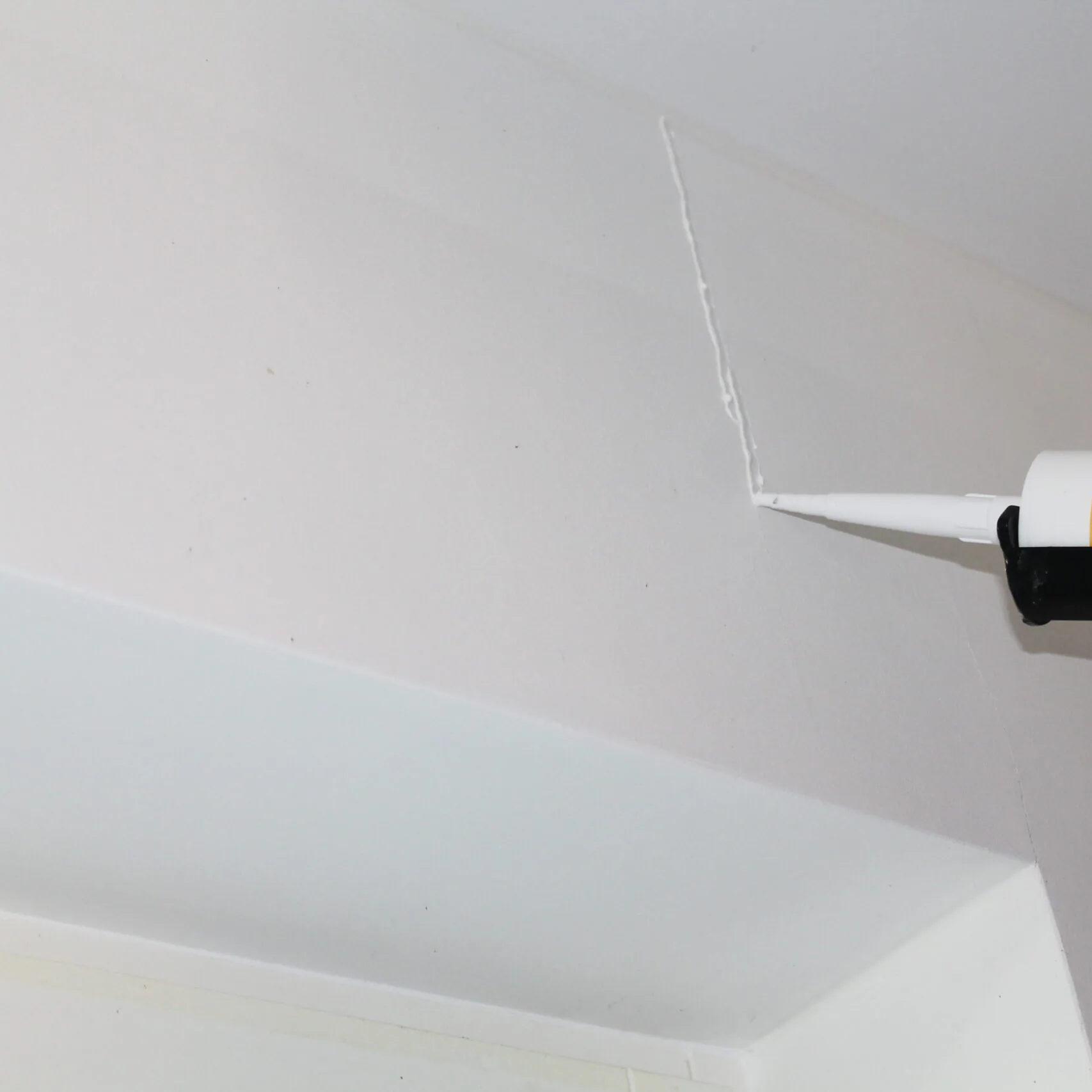 Uszczelniacz Akrylowy Ceresit CS 11 Akryl Do Tynków Drewna Biały 300 ml