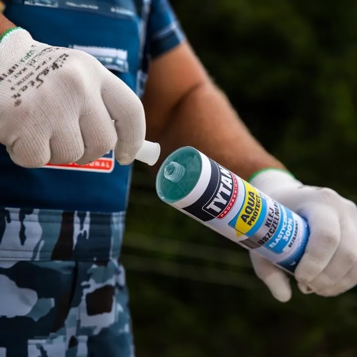 Klej Uszczelniacz Tytan Aqua Protect Bezbarwny Uniwersalny Mocny 280 ml