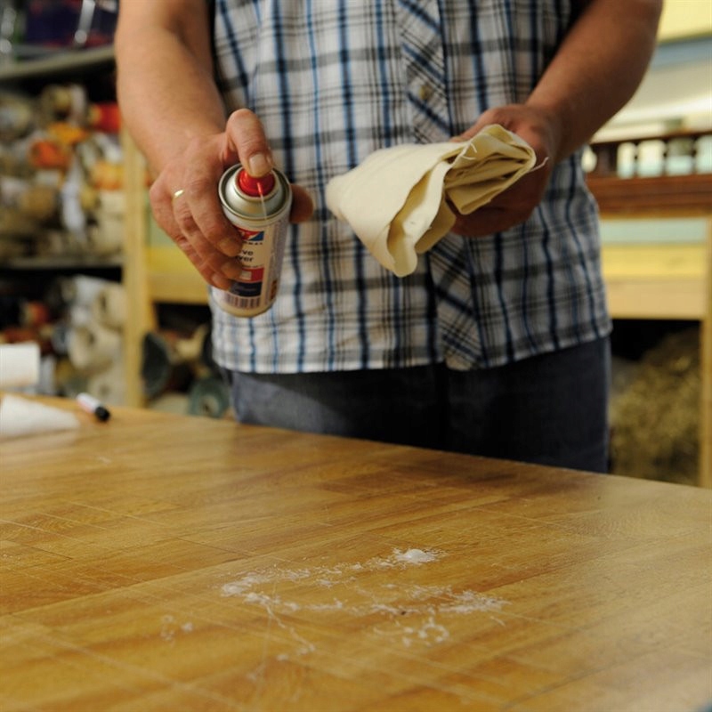 Zmywacz w Sprayu Tesa Do Usuwania Kleju Naklejek Etykiet Taśm Czyścik 200ml