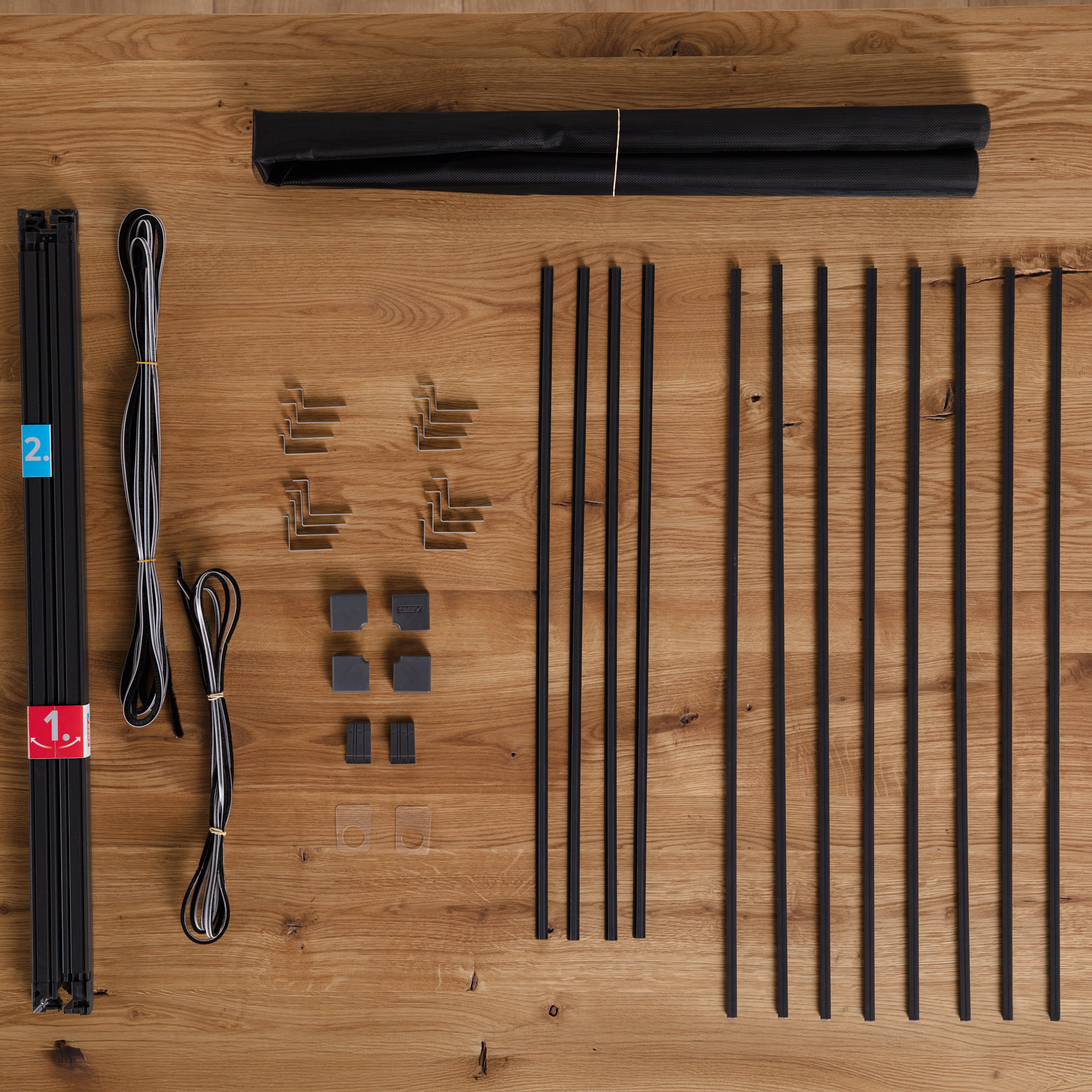 Moskitiera Na Okno Tesa Siatka Teleskopowa Aluminiowa 140 cm x 140 cm Biała