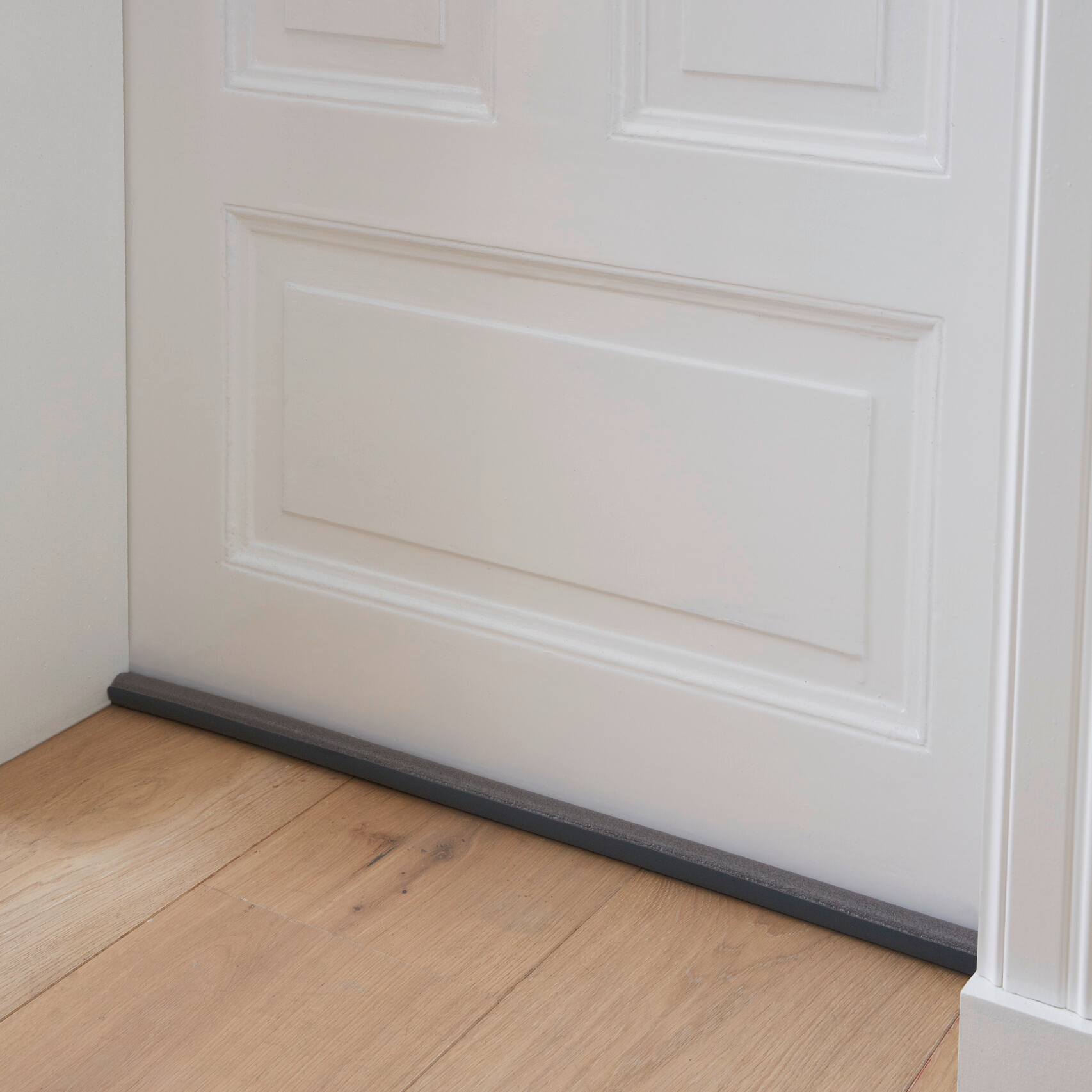 Uszczelka Piankowa Pod Drzwi Tesa Pianka Uszczelniająca 25 mm x 9,5m Czarna