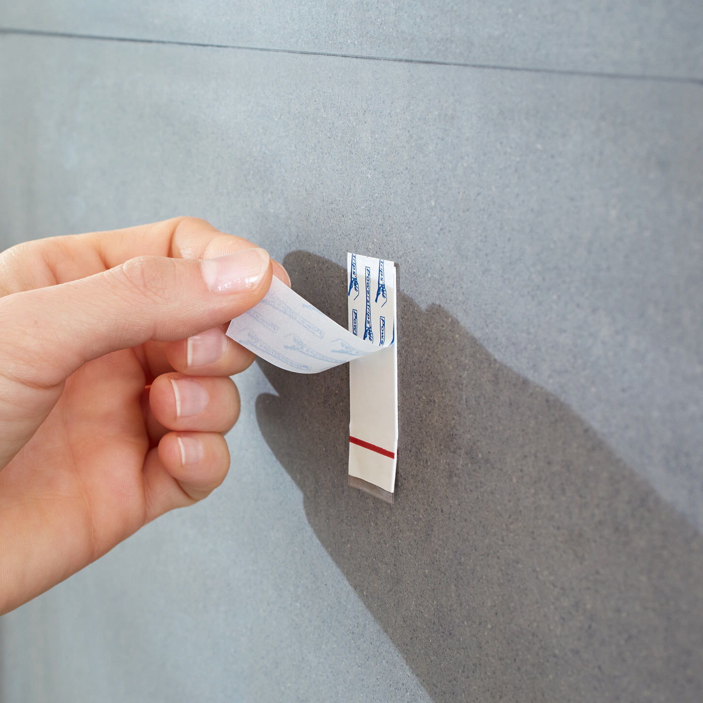 Haczyki Samoprzylepne Łazienkowe Tesa Powerstrips Do Wieszania 2 kg 2 szt