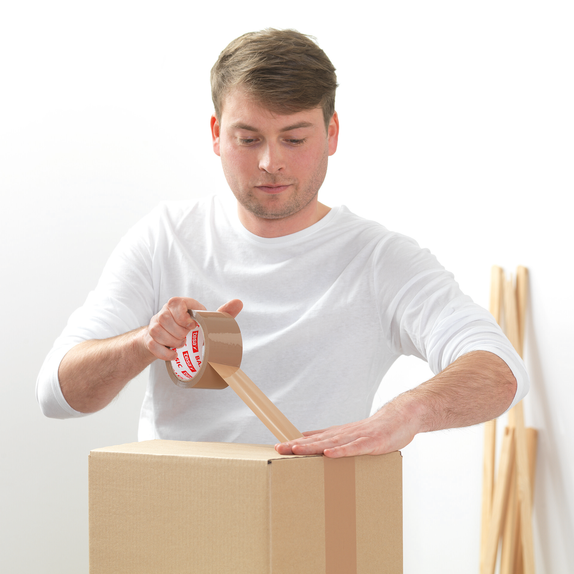 Taśma Klejąca Pakowa Mocna Tesa 50 m x 48mm Brązowa Akrylowa Do Pakowania