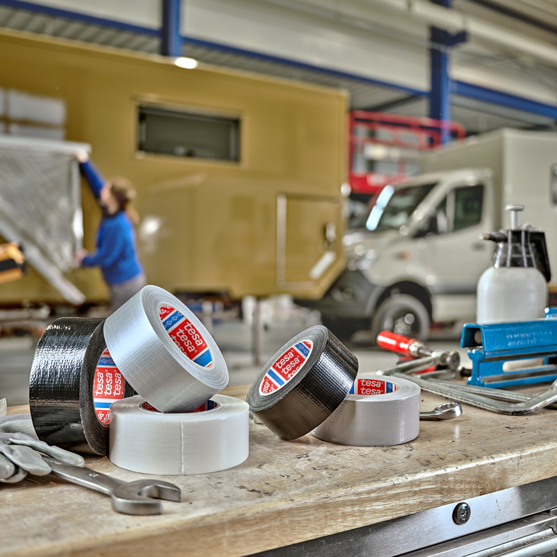 Taśma Naprawcza Duct Tape Tesa Mocna Uszczelniająca 50 mm x 50 m Szara